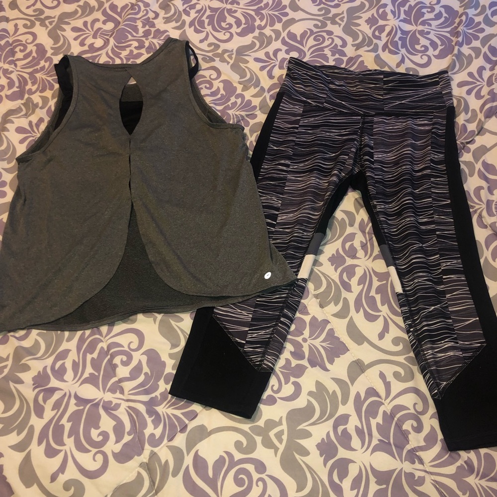 2 Piece Gray, Black & White Workout Set, S